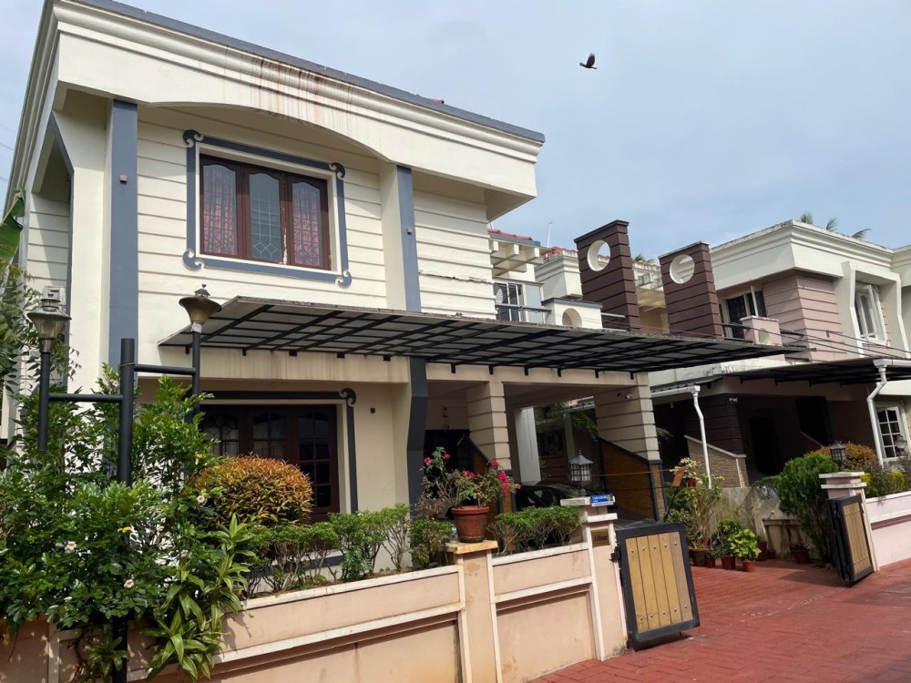 4 BHK Gated Villa for Sale in Aluva, Ernakulam