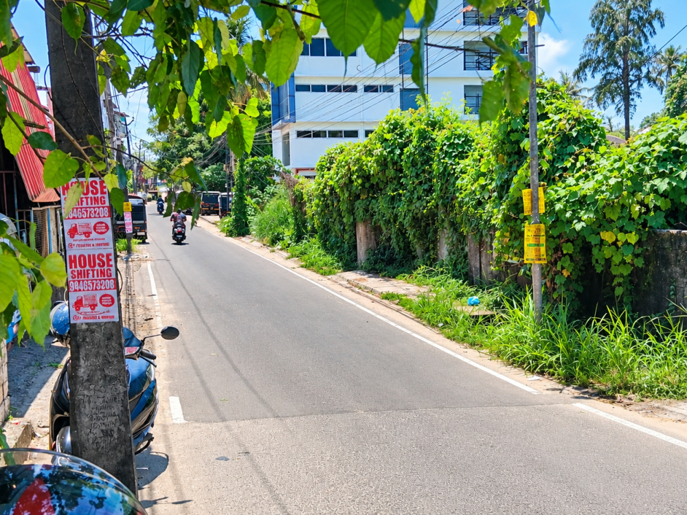 New Commercial Building for Rent in Edappally, Ernakulam 