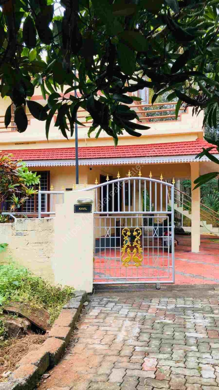 House in 12 Cents of Land for Sale/ Rent at Perumpilly, Mulanthuruthy, Ernakulam