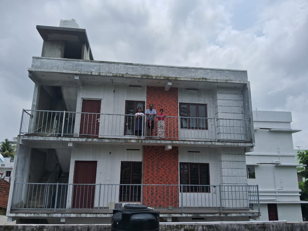 Building/ Apartments for Rent at Vyttila, Ernakulam
