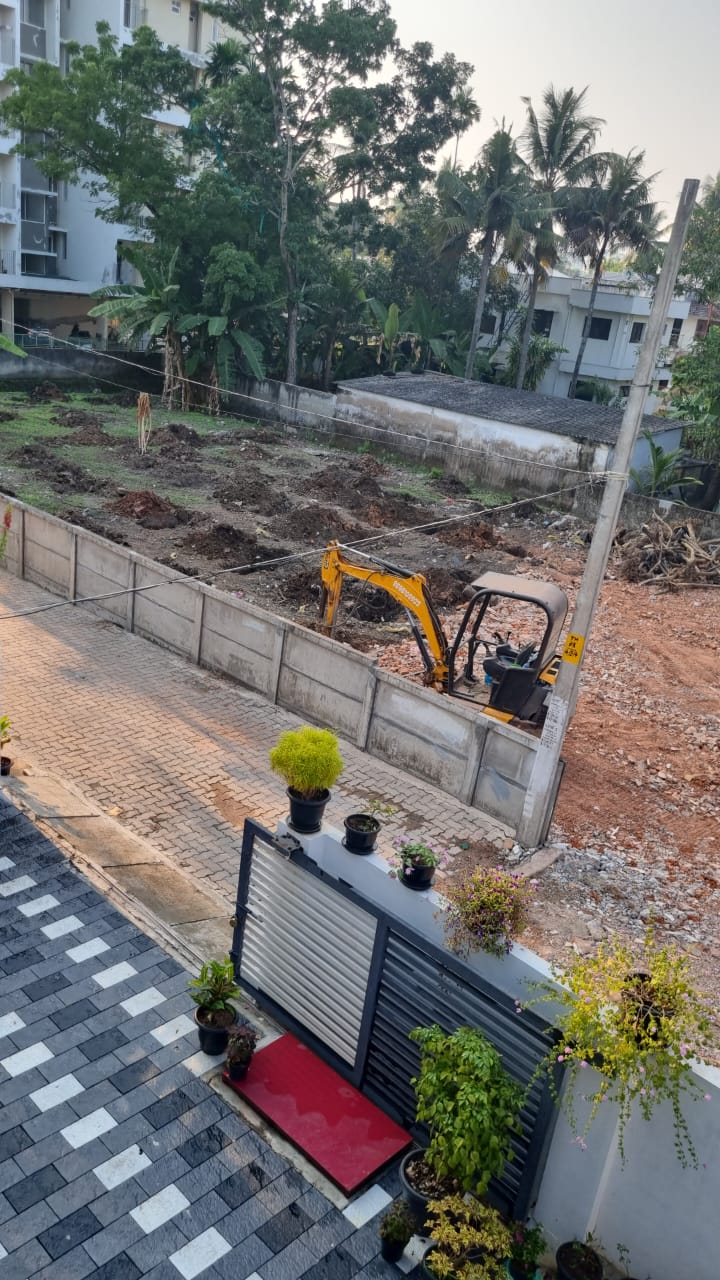 Land for Sale at Pandarachira Road, Kochu Kadavanthra, Ernakulam