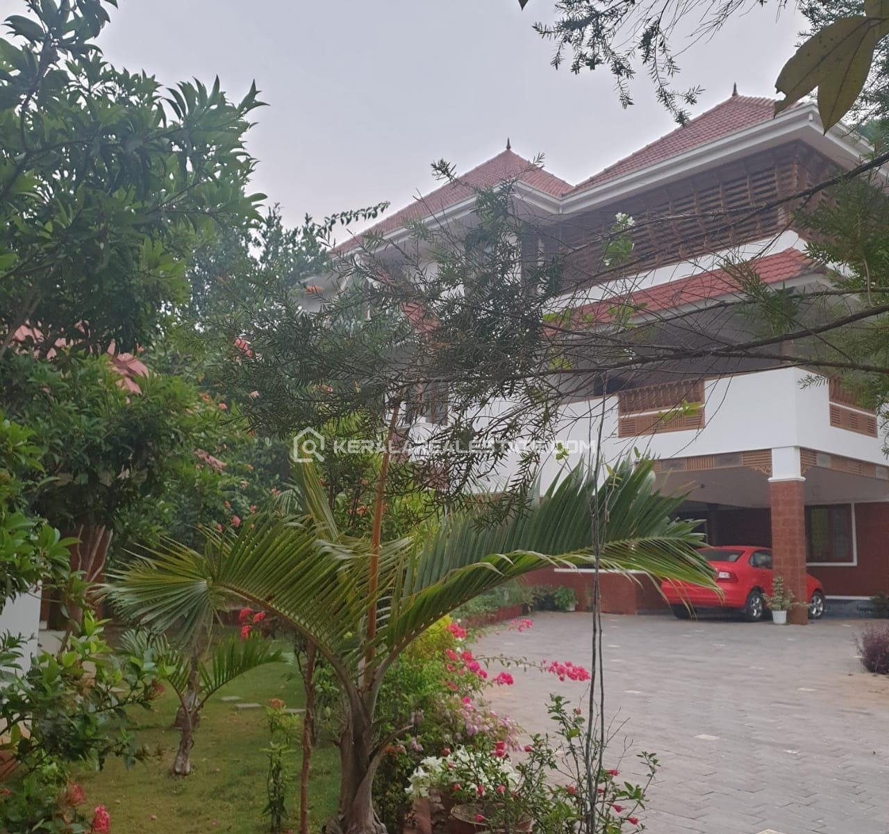 6 BHK Luxury Villa for Sale at Nedumbassery, Ernakulam