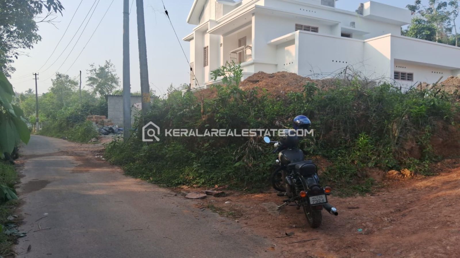 Land for Sale at Puthenkurishu, Ernakulam