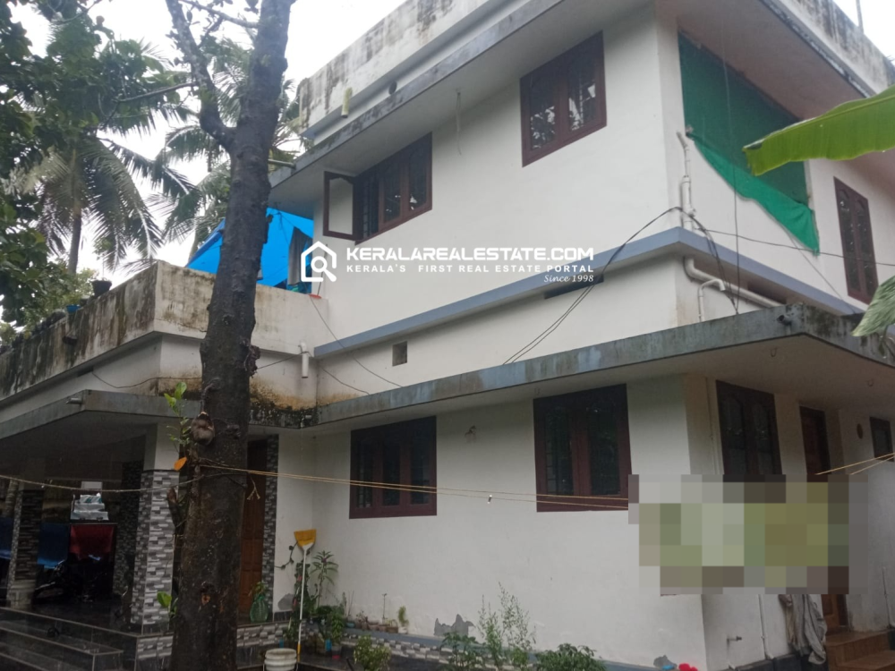 Land with 2 Houses for Sale in Thiruvankulam, Ernakulam 