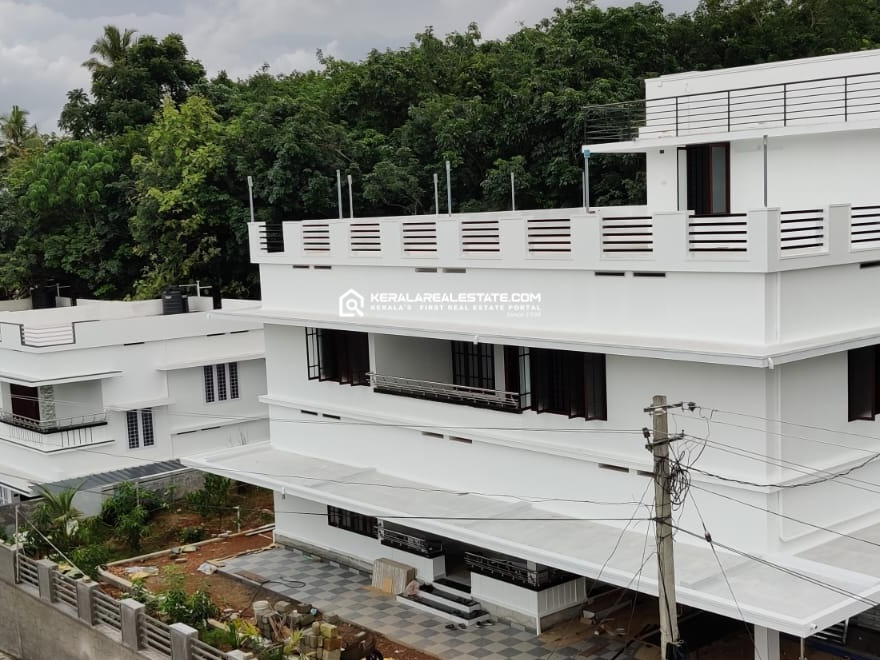 4 BHK House for Sale in Mulanthuruthy, Ernakulam 