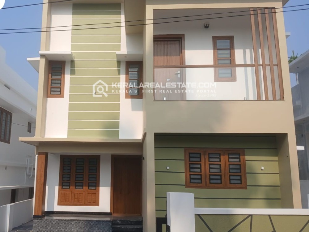 4 BHK House for Sale near Rajagiri Hospital, Aluva, Ernakulam
