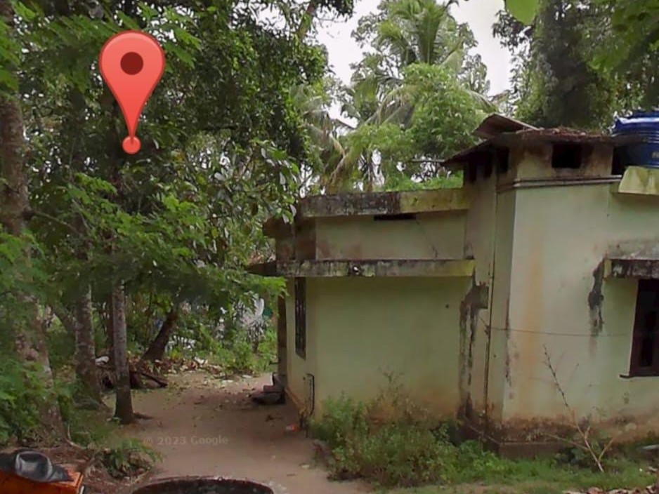 Land With Old House for Sale at Oachira, Alappuzha