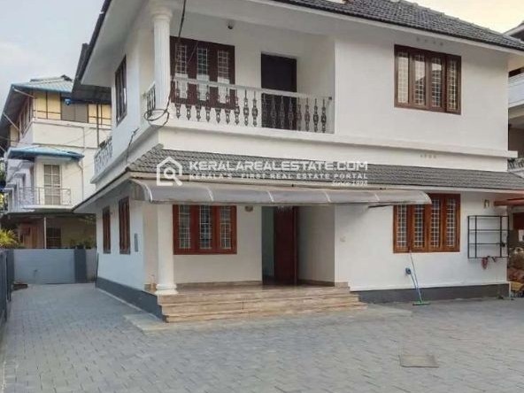Commercial House for Rent in Chembumukku, Kakkanad, Ernakulam