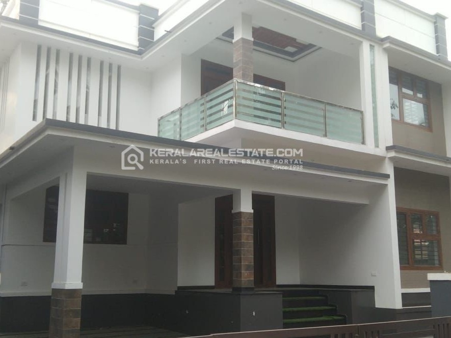 4 BHK House for Sale in Palakottuvayal, Calicut
