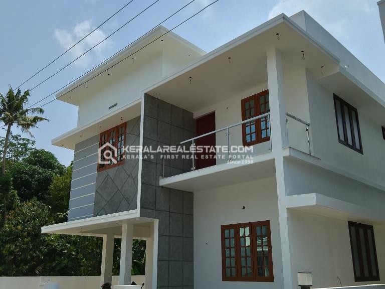 House for Sale in Pookkattupady, Ernakulam