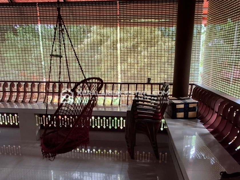 6 BHK Bungalow with Homestay Land for Sale in Meenangadi, Wayanad