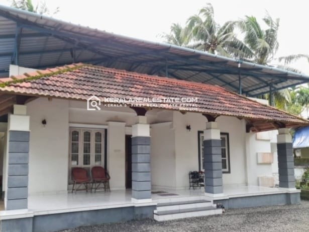 3 BHK House for Sale in South Chittoor, Ernakulam