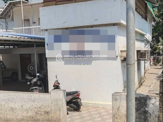 Commercial Building for Sale in Ravipuram, Ernakulam 