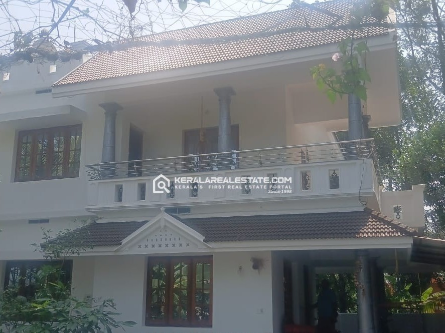 4 BHK HOUSE FOR SALE IN CHOTTANIKKARA, ERNAKULAM