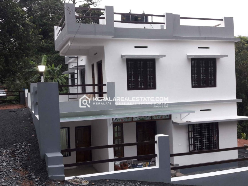 2 Independent Flats in a Building for Sale in Mananthavady, Wayanad 